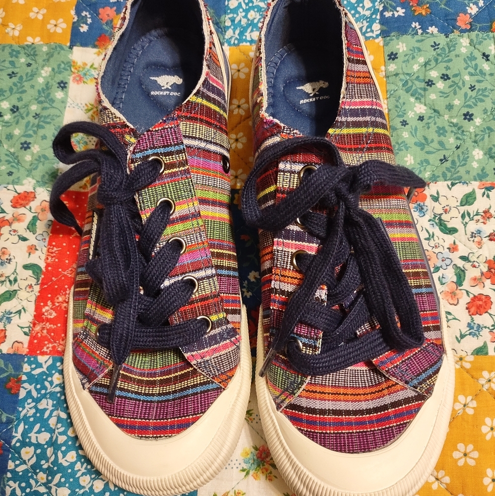 Rocket Dog shoes size 7.5 - Never Worn!